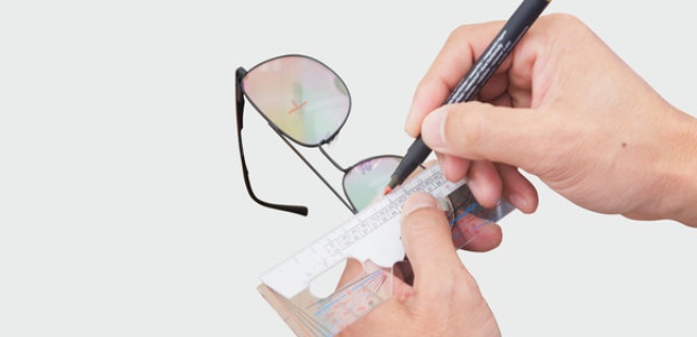 Cómo ajustar los tornillos de las monturas (qué y qué no hacer). Mantén tus  gafas en la mejor forma. 